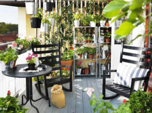 Des idées pour créer un décor de campagne sur votre balcon