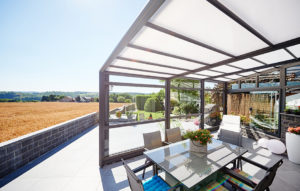 Véranda ou pergola: comment choisir?